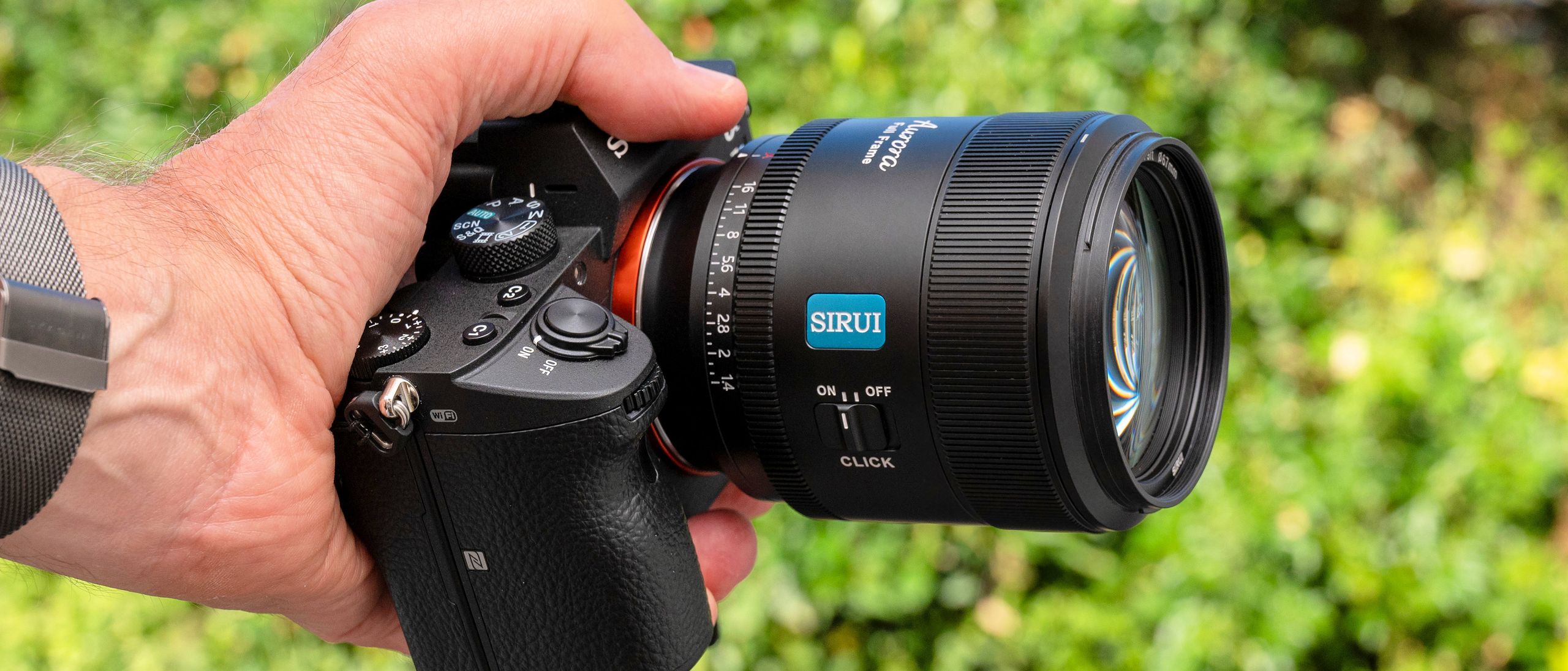 Sirui Aurora 85mm f/1.4 review: a portrait lens that’s pretty as a picture in its own right