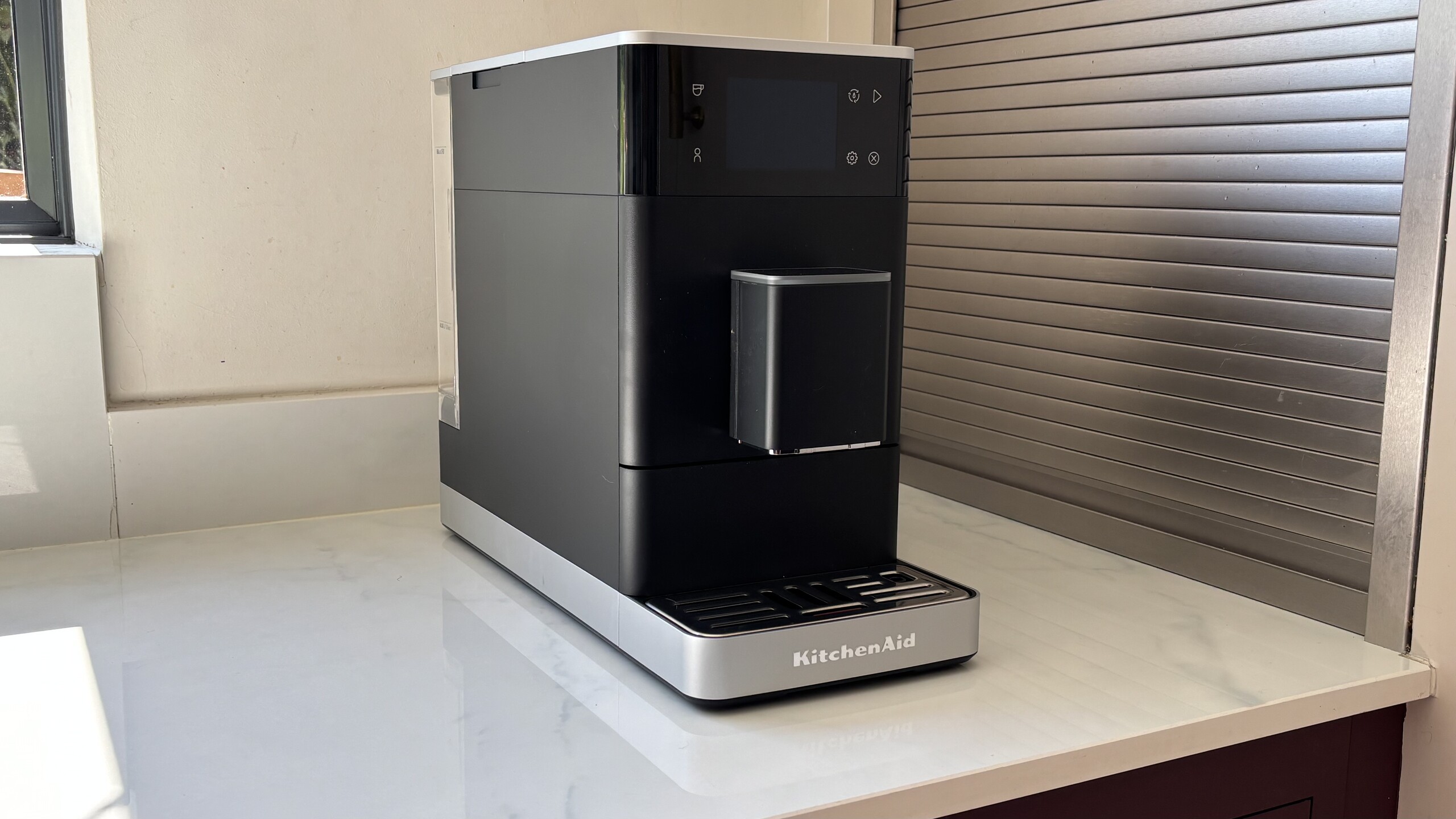 KitchenAid KF4 5KES8454 Fully Automatic Espresso Machine with Iced Coffee Review