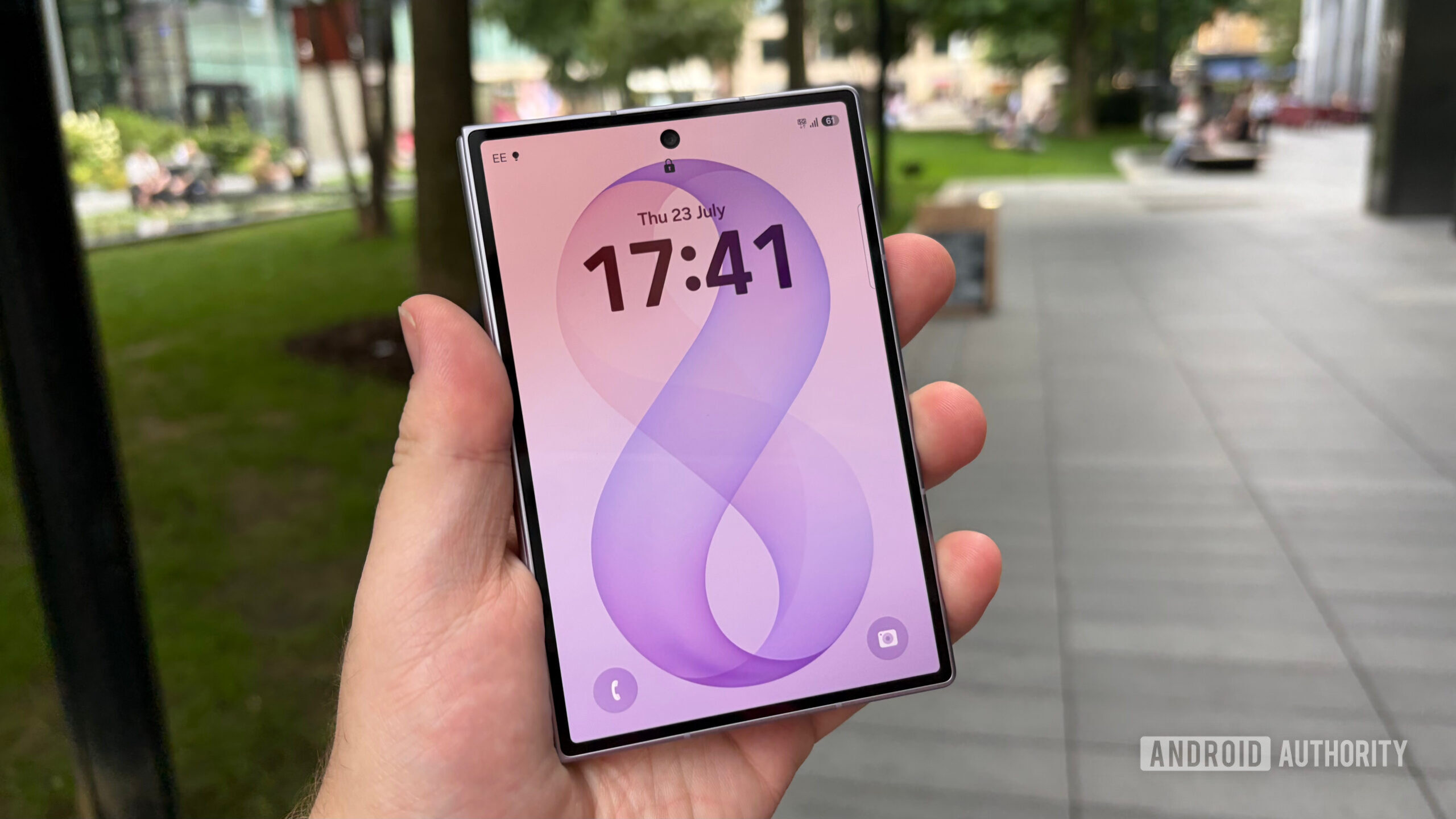 The Galaxy Z Fold 8 is almost perfect. I just wish it wasn’t a foldable