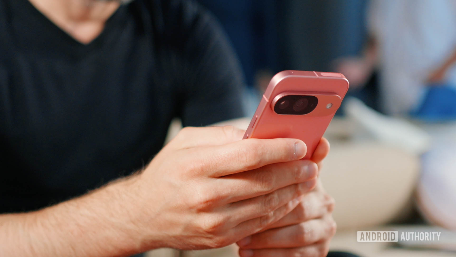 Pixels could soon catch up to Galaxy phones with a new Voicecast feature