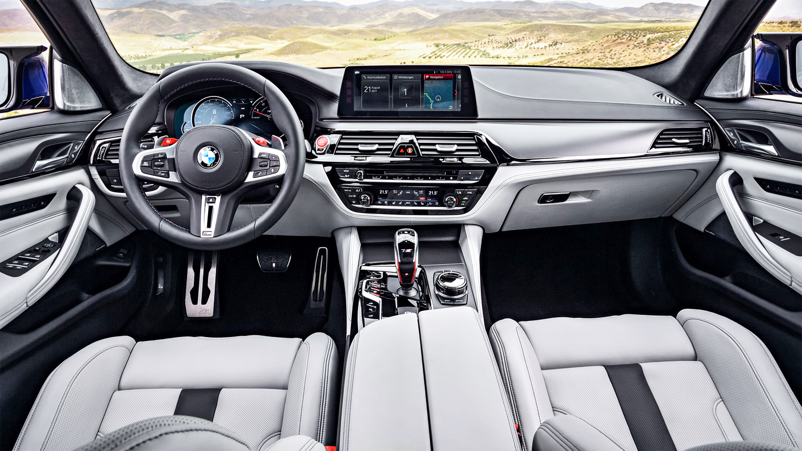 19,000 Americans Named Their Most-Wanted Car Feature, And It Isn’t High-Tech | Carscoops