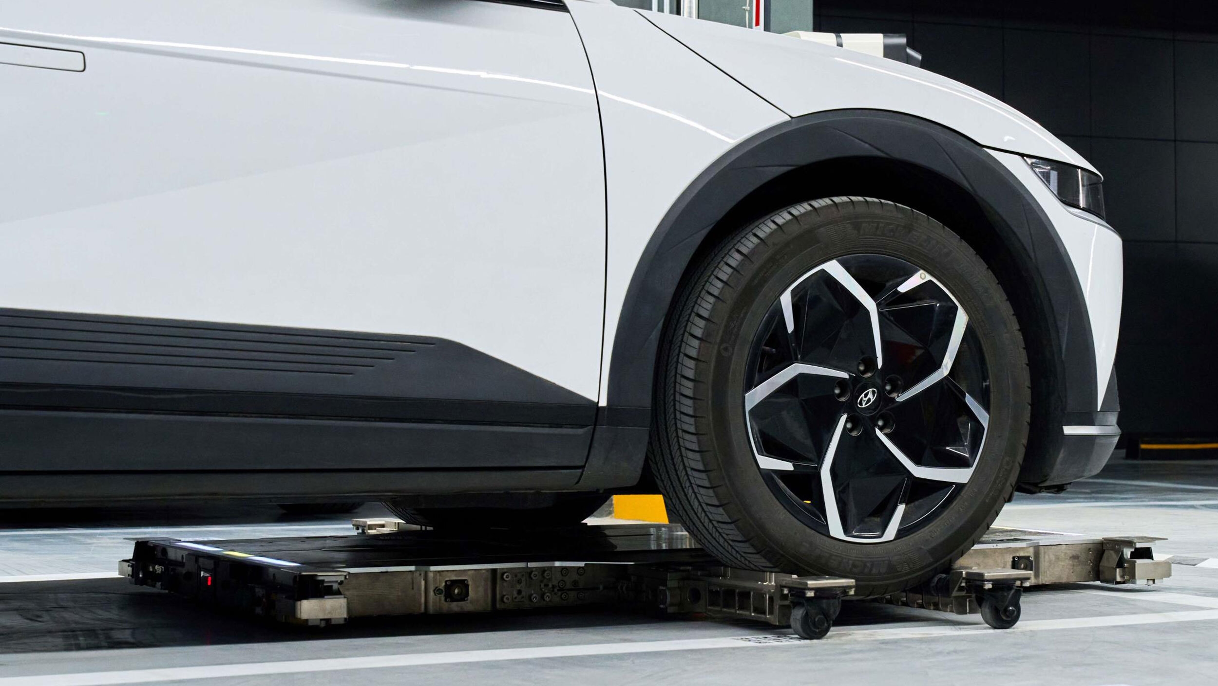 Hyundai’s Parking Robots Can Pack Up To 50% More Cars Into Existing Garages | Carscoops