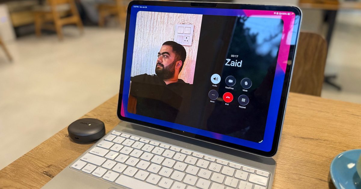 iPad photographers may get the camera button they never asked for