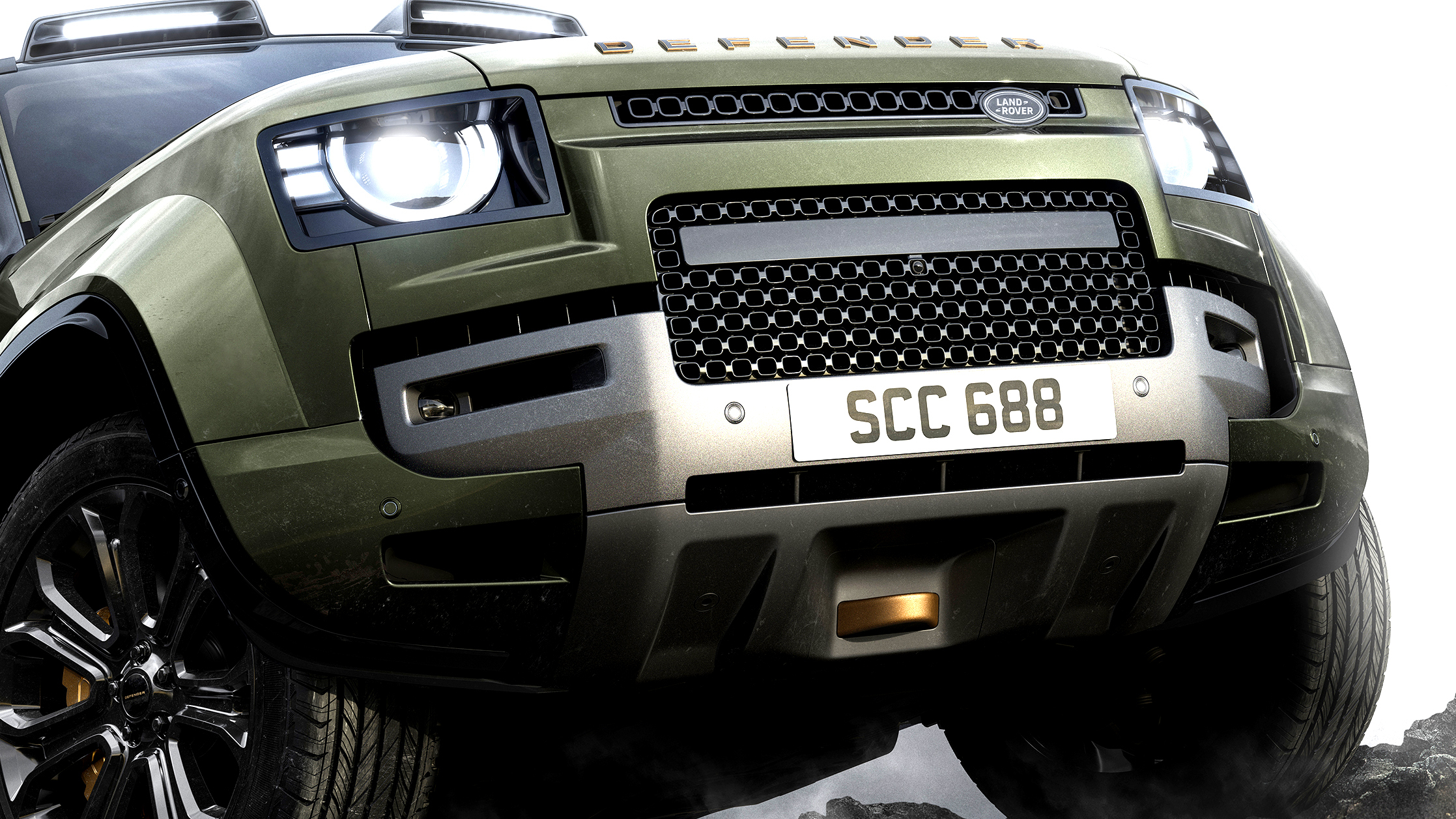 Land Rover Delays Electric Defender Because The Gas One Won’t Stop Selling | Carscoops