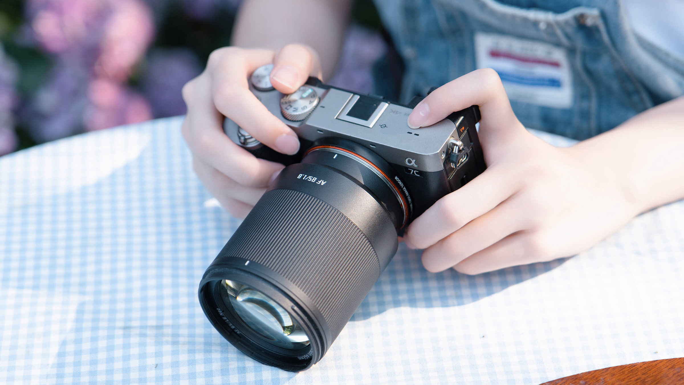 TTArtisan’s $99 AF 85mm F1.8 gives Sony E and Nikon Z shooters a portrait lens with customizable colors | DPReview