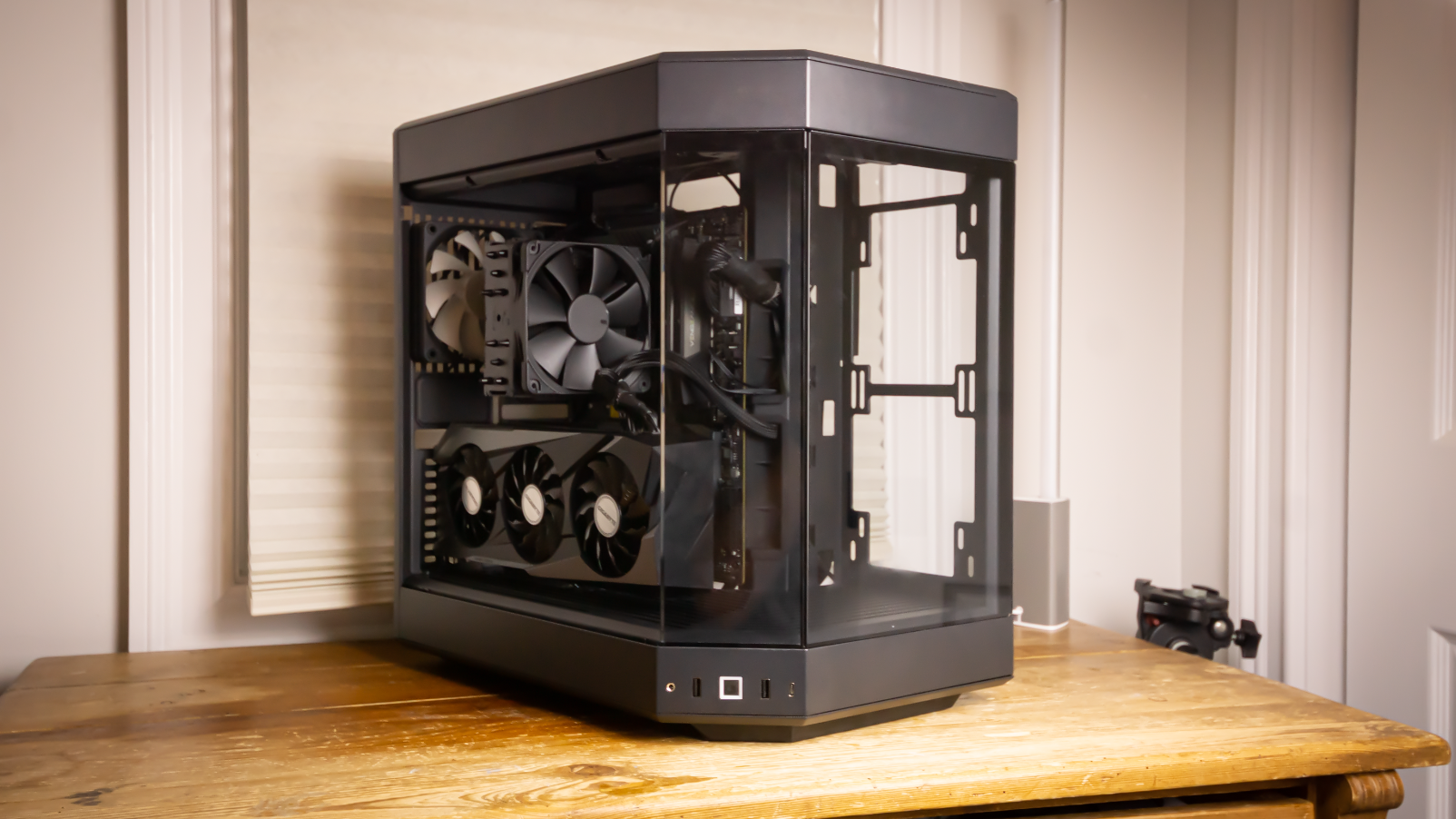 Hands-on with Hyte’s Y50 RGB case: Premium looks at an affordable price