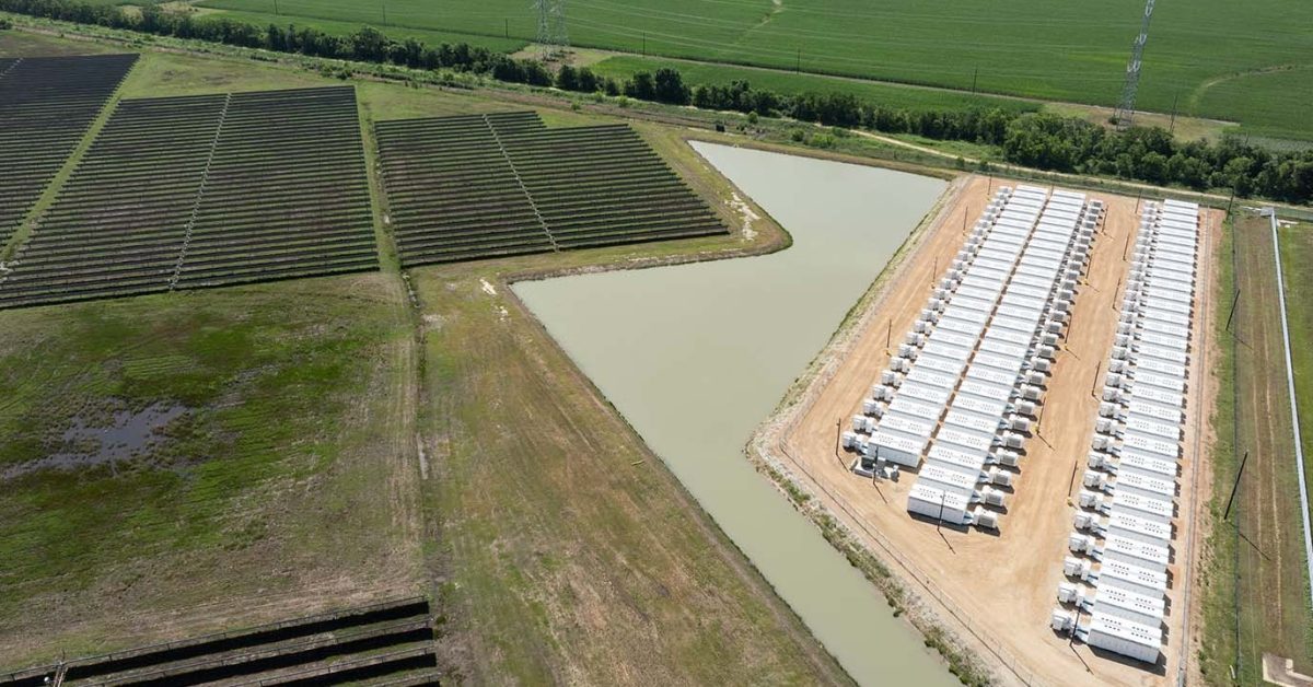 A 500 MWh Tesla Megapack battery just went live in Texas
