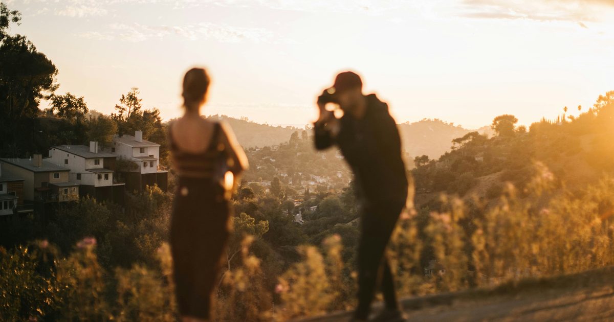 Your holiday photos could help scammers figure out exactly where you are