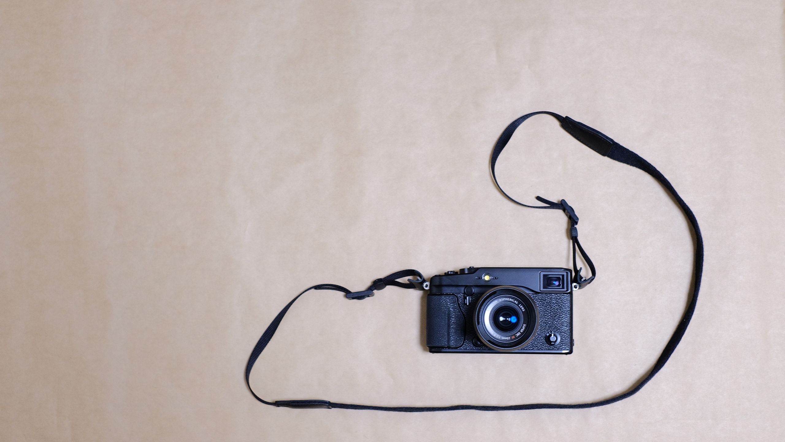 This popular Fujifilm lens is one of the trendiest primes in Japan right now. It is 14 years old