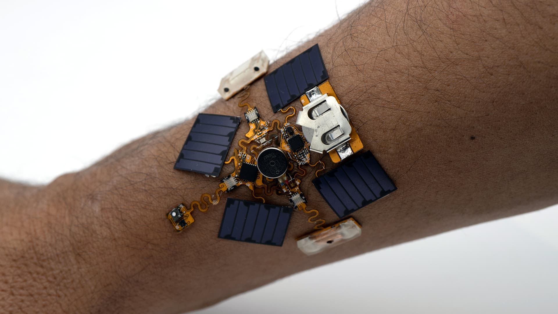 This poison-detecting patch is a real-life James Bond gadget — and it could one day save your life