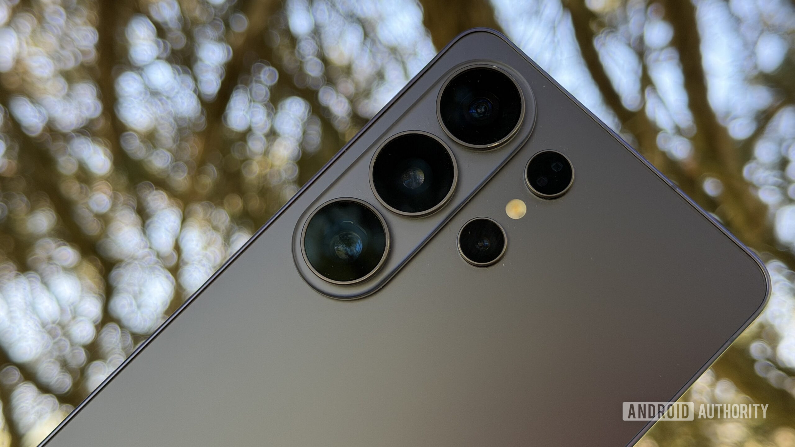 Galaxy S27 Ultra may get a slimmer camera thanks to this hidden upgrade