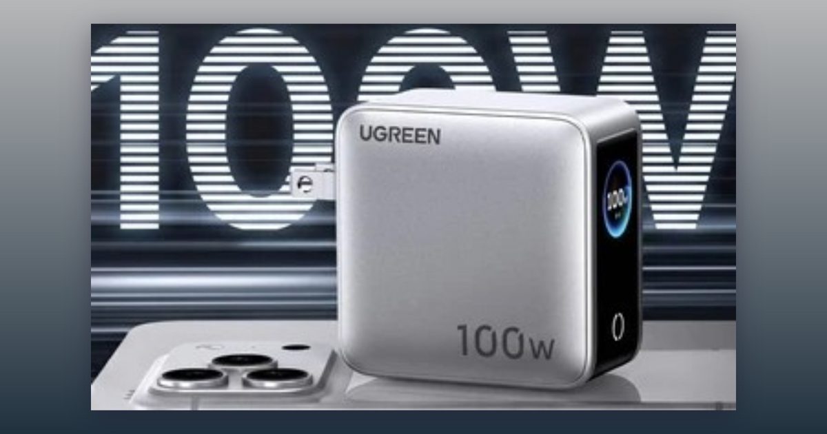 Ugreen’s latest travel adapter packs 100W, four ports, and a screen into one charger