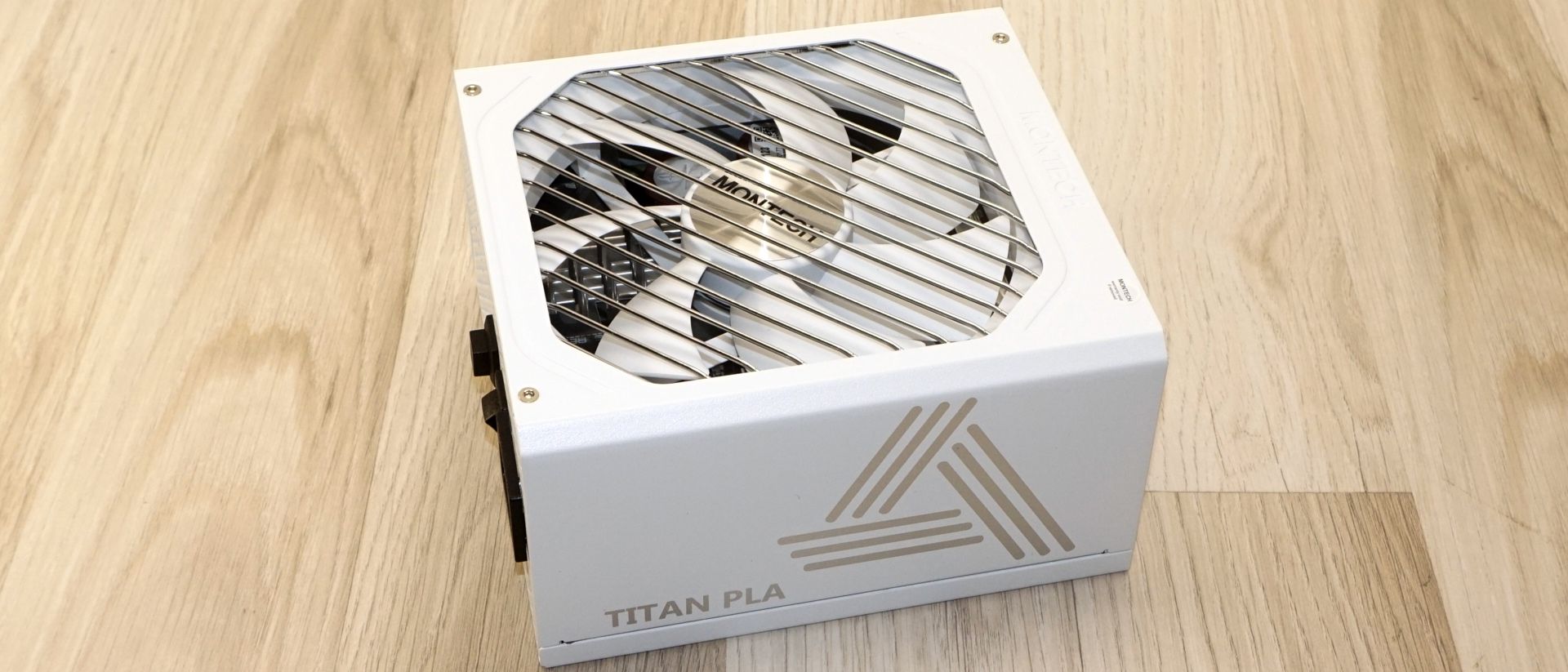 Montech Titan PLA 750W power supply review: A powerful and stunning all-white Seasonic-built Platinum unit