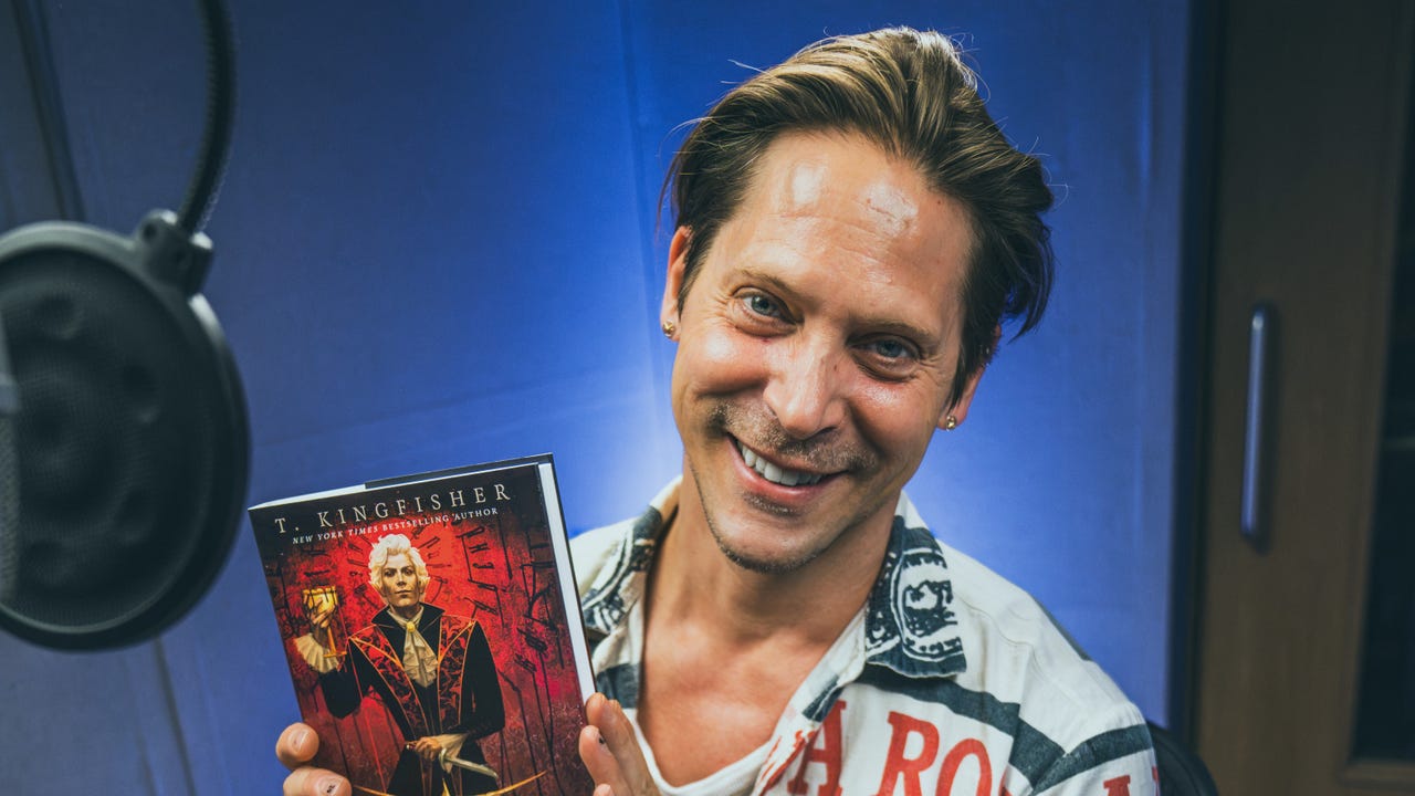 Listen to Neil Newbon Narrate Baldur’s Gate 3: Astarion in This Exclusive Excerpt of the Upcoming T. Kingfisher Prequel Novel