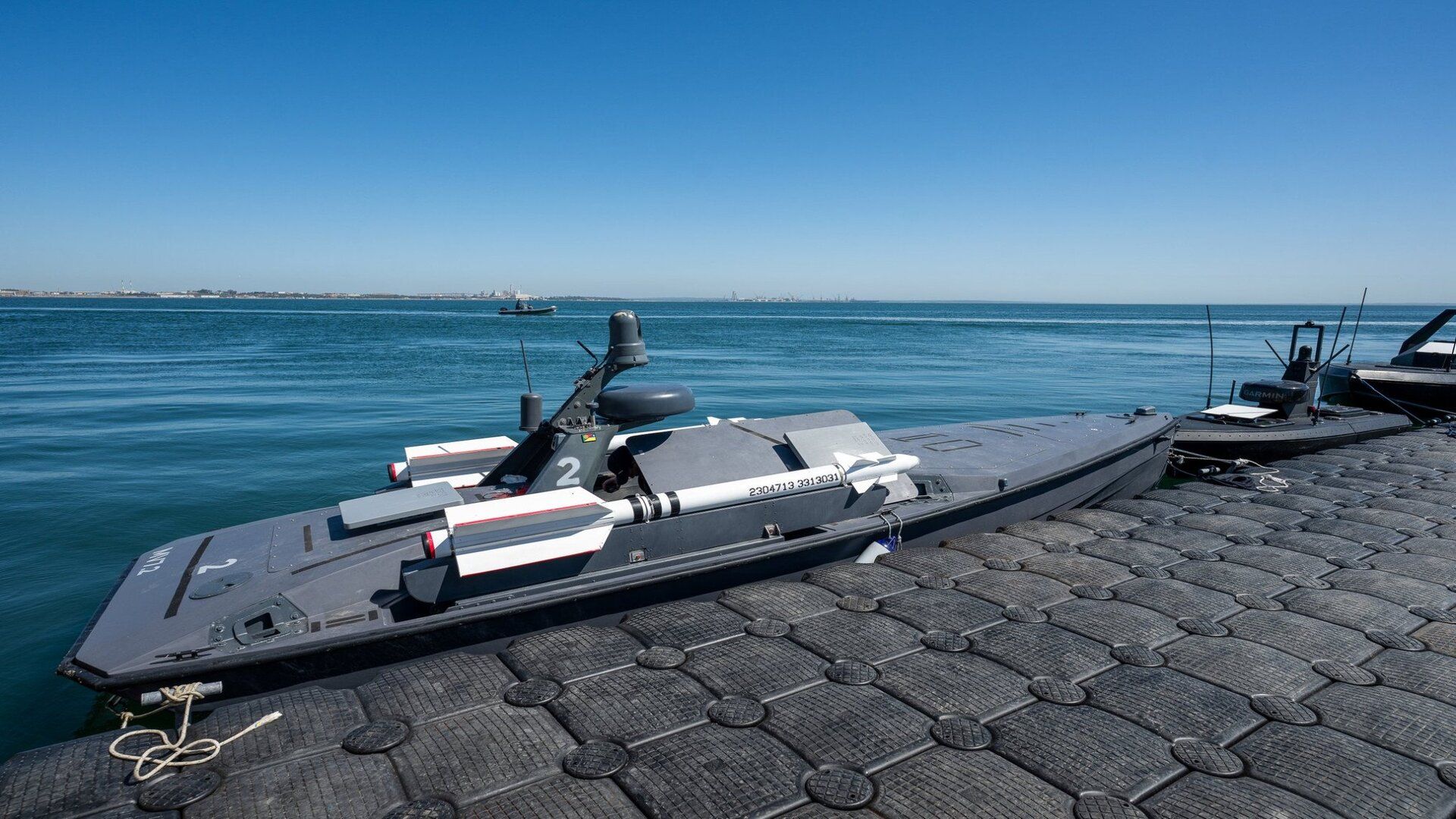 Pentagon starts high-stakes competition for unmanned boats