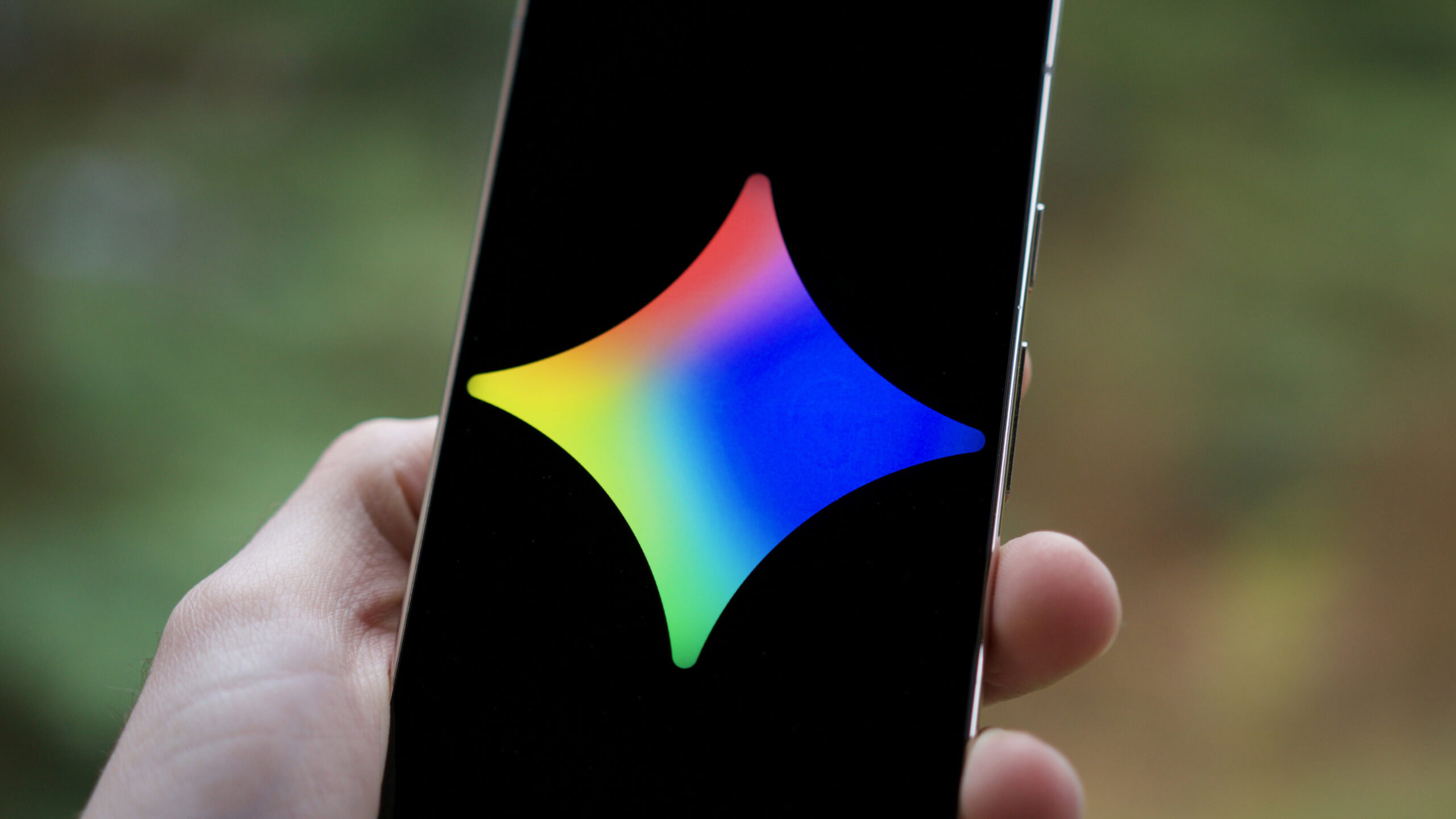 Google rolls out Gemini Audio to improve real-time dialogue and speech recognition