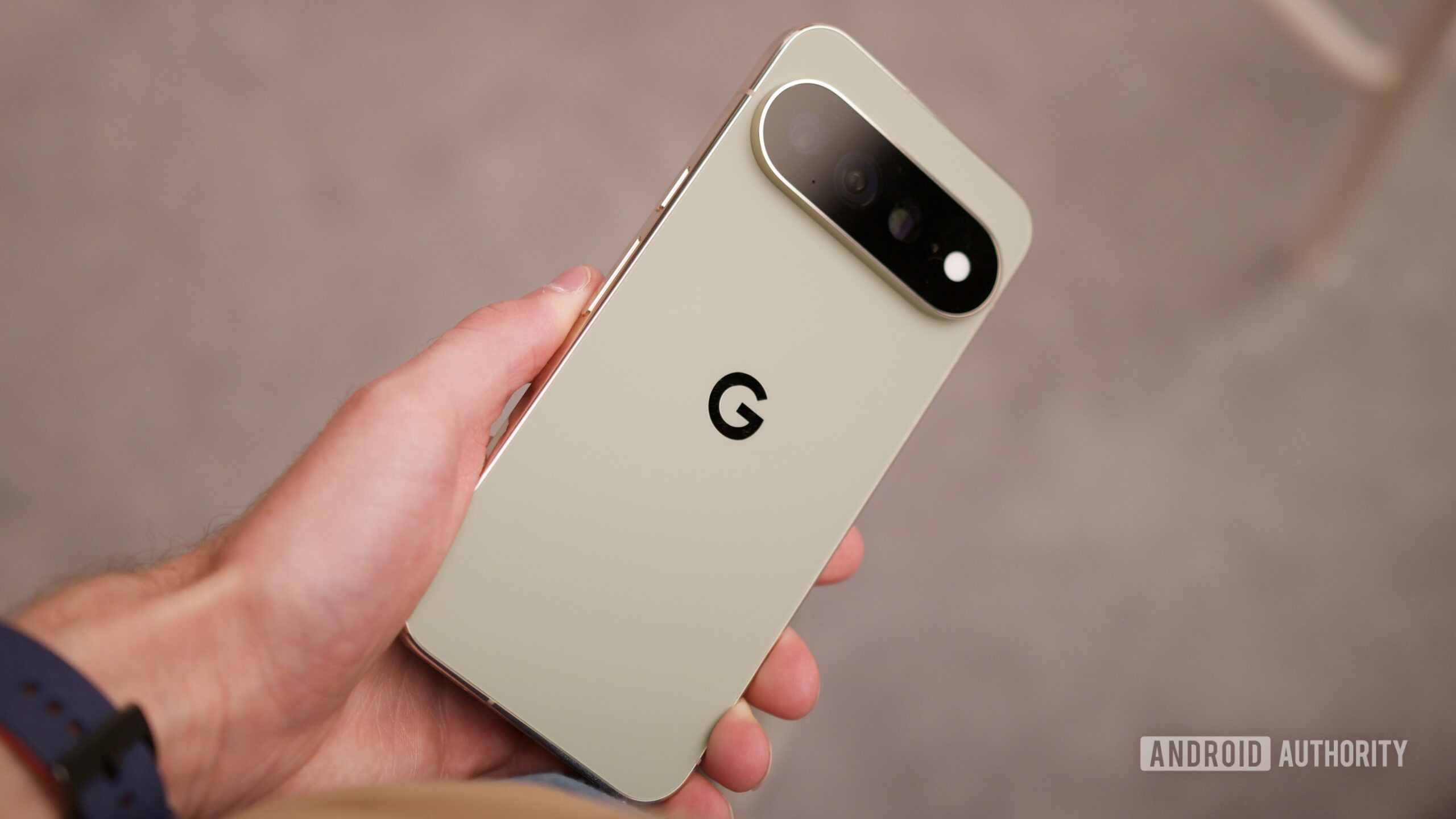 This Pixel 11 Pro XL promo code saves you $150 and stacks with Amazon’s gift card
