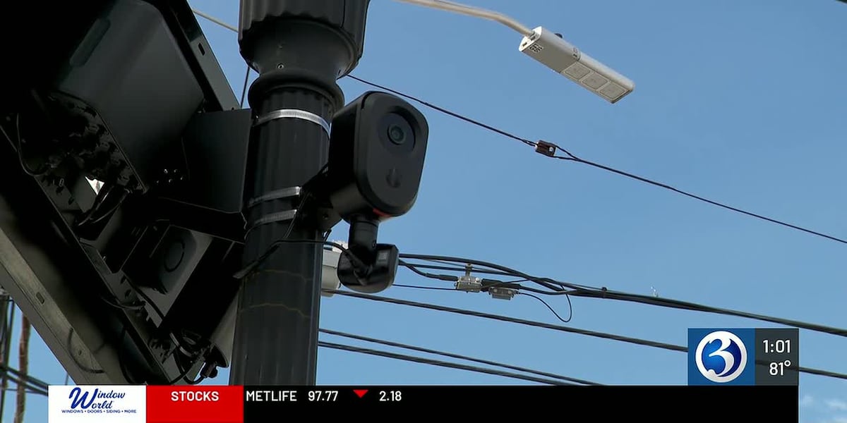 Connecticut’s governor calls for a review of Flock cameras