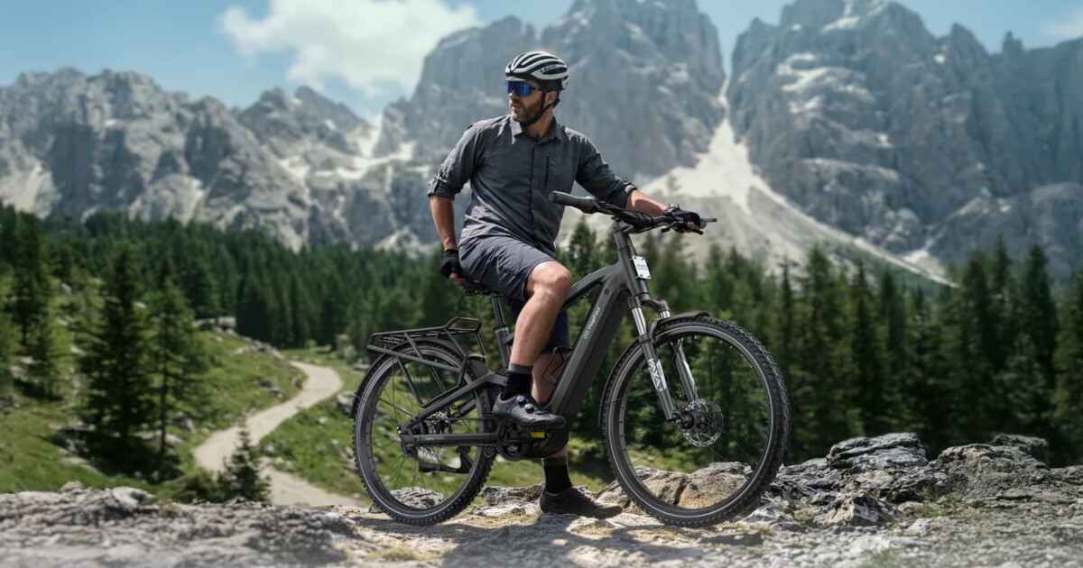 Full-squish trekker built to Roam city and beyond