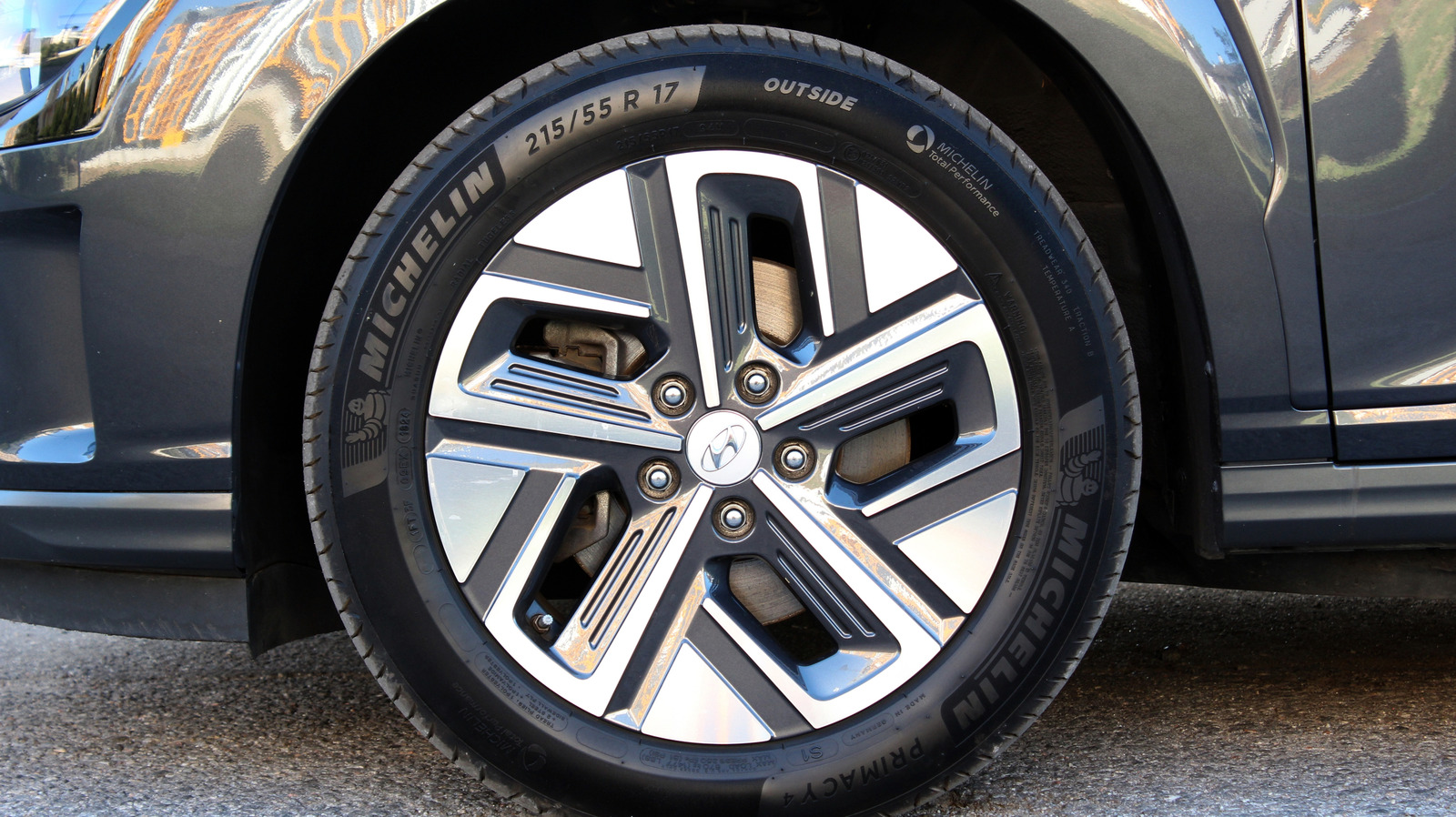 What Are The Benefits Of Using Alloy Wheels Over Steel? – SlashGear