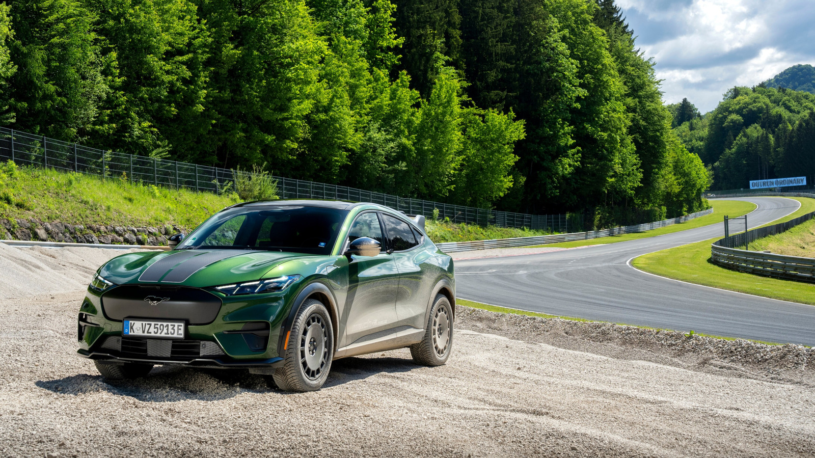 5 SUVs Quicker Than The Ford Mustang Mach-E – SlashGear