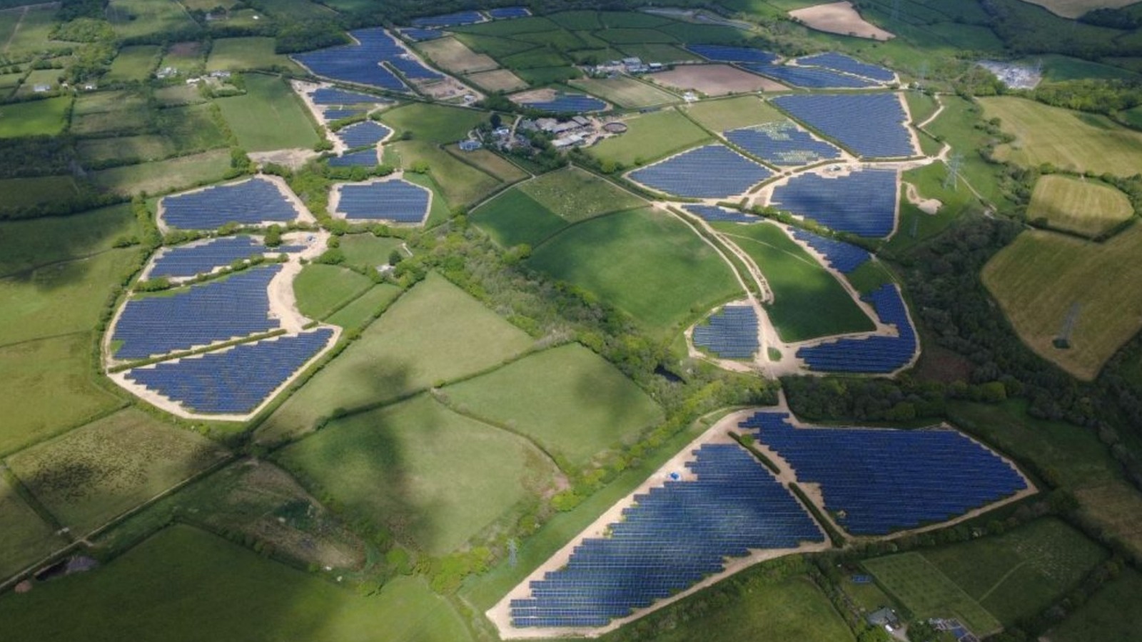 Landmark Solar Farm Forced To Shut Down As Grid Overload Worries Worsen – SlashGear