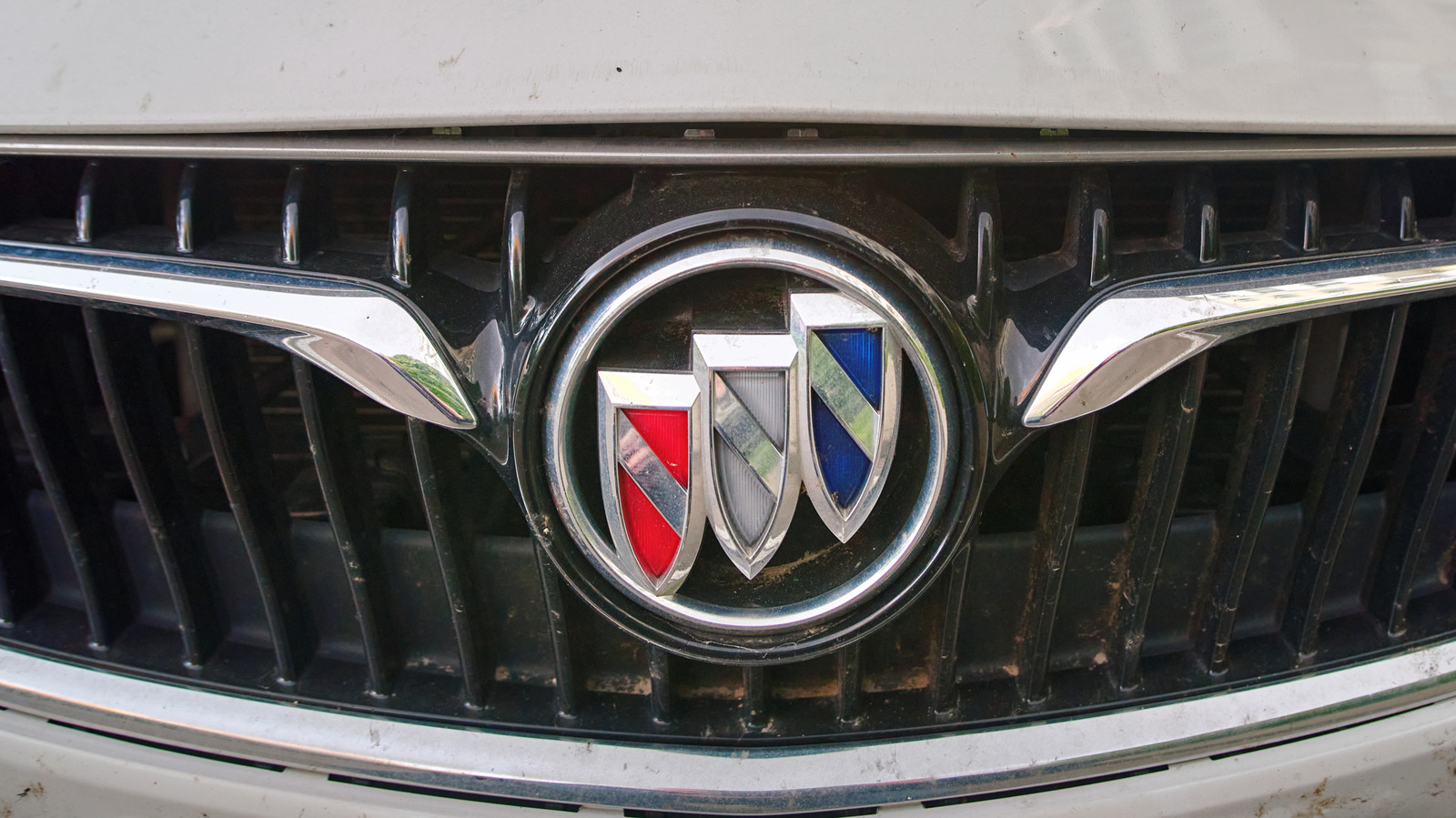 Why Buick Survived GM’s Cuts (But Pontiac Didn’t) – SlashGear