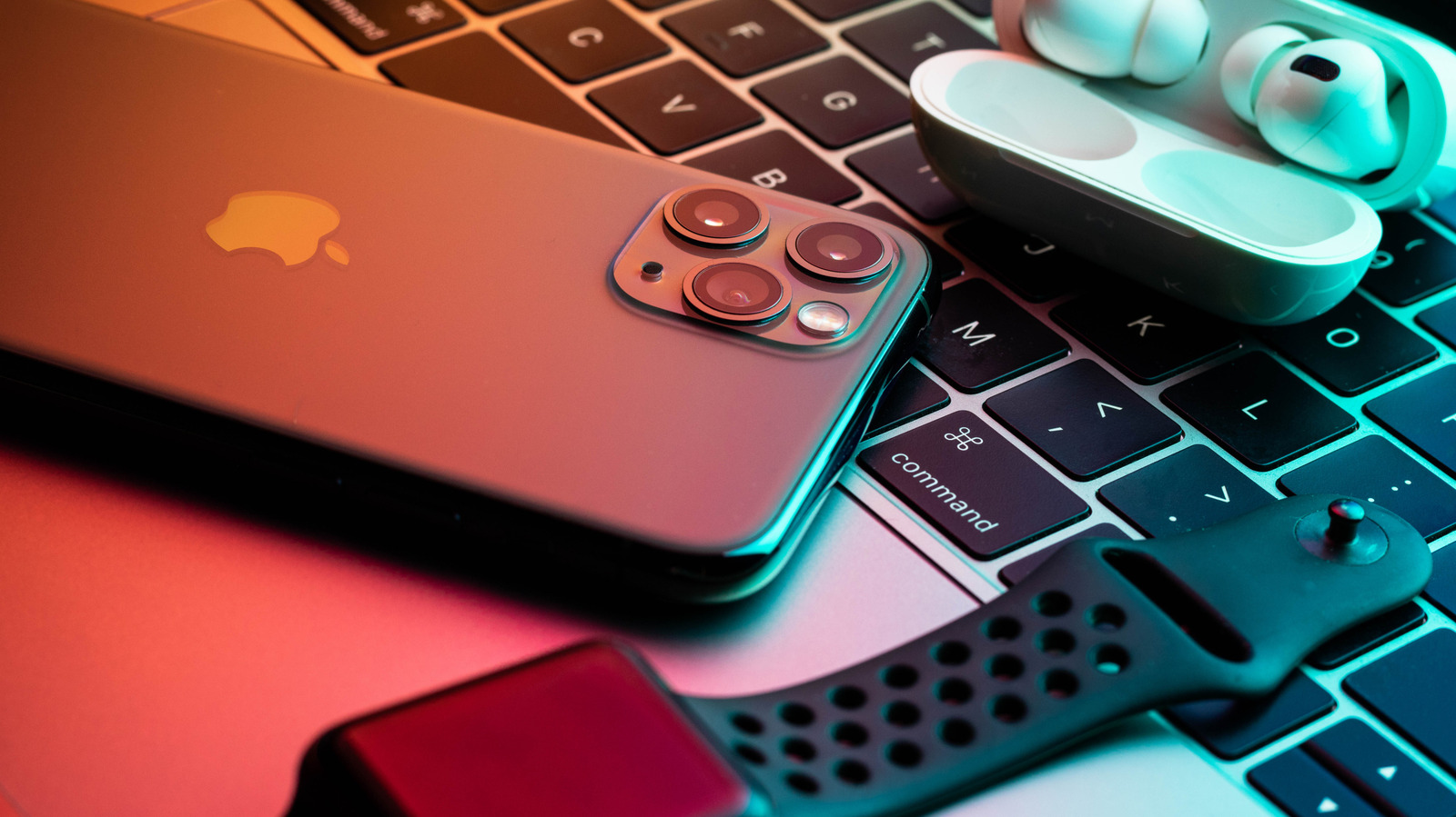 Here’s What The Apple Limited Warranty Does (And Doesn’t) Cover – SlashGear