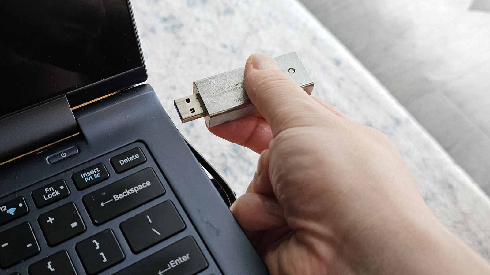 Are USB flash drives becoming obsolete? – Engadget