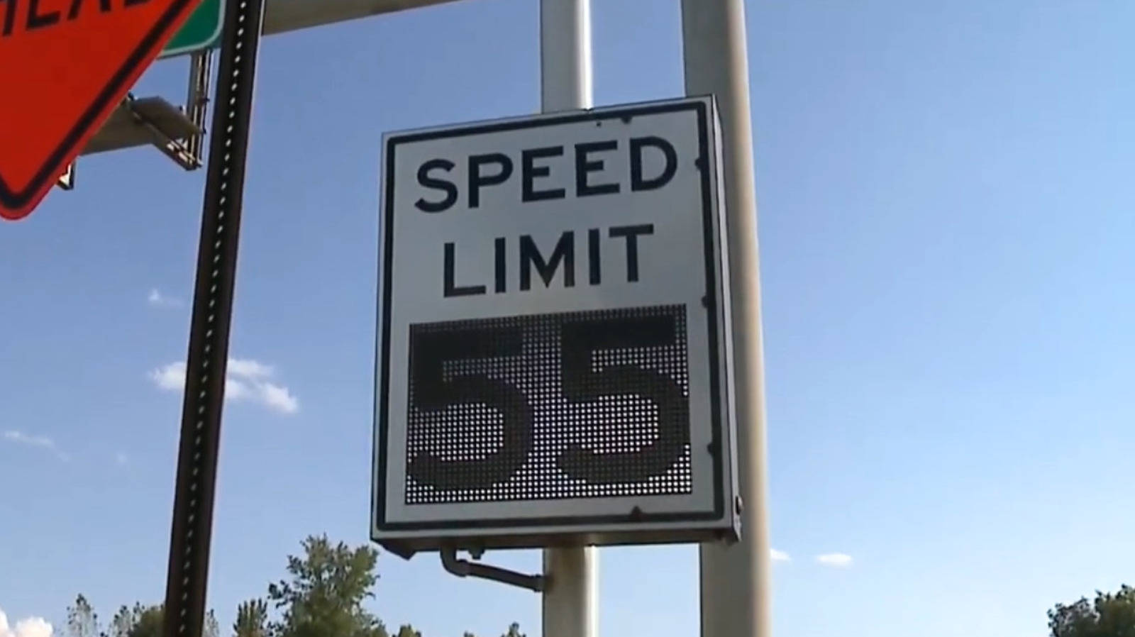 Why Indiana Is Banning Variable Speed Limit Signs Two Years After Installing Them – SlashGear