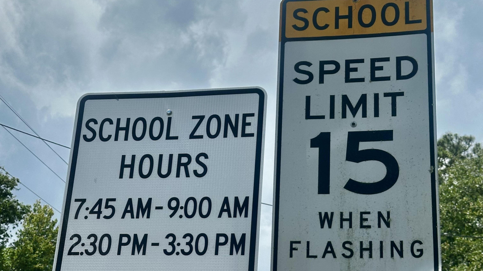 Do School Zone Speed Limit Signs Apply In The Summer? – SlashGear