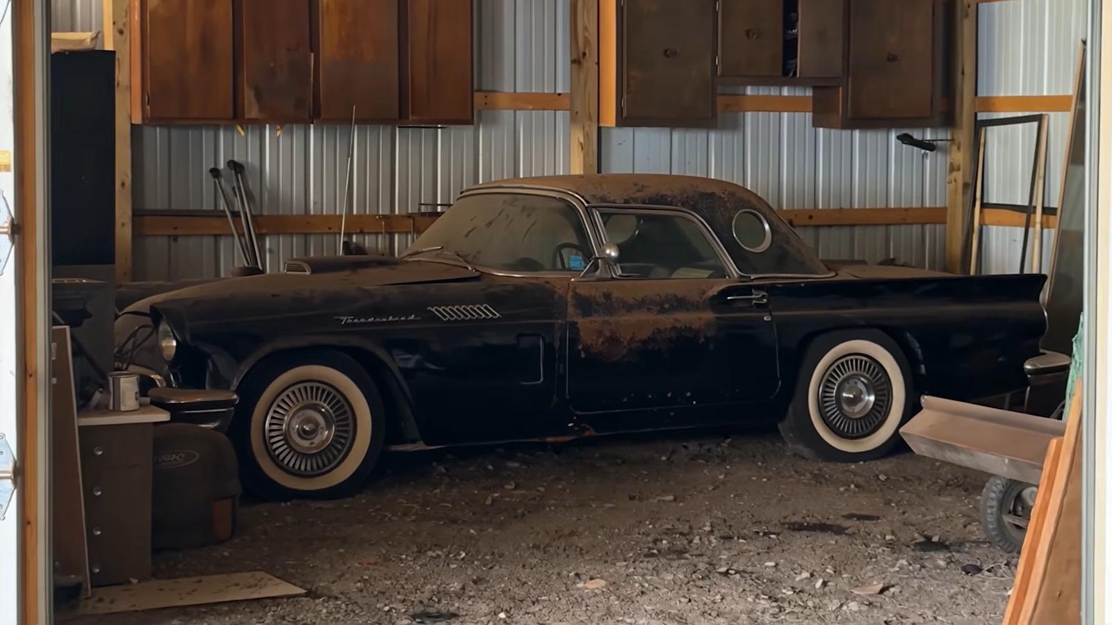 Iconic ’50s Ford Totally Transforms After First Detailing In Over A Decade – SlashGear