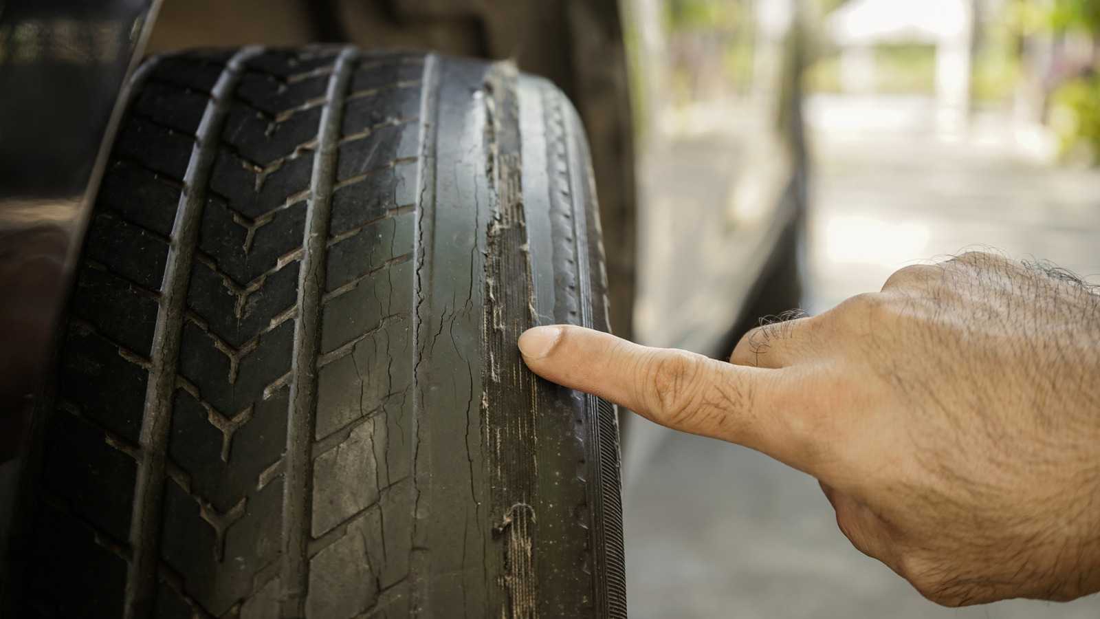 Here’s Why Your Car’s Tires Are Wearing Unevenly – SlashGear