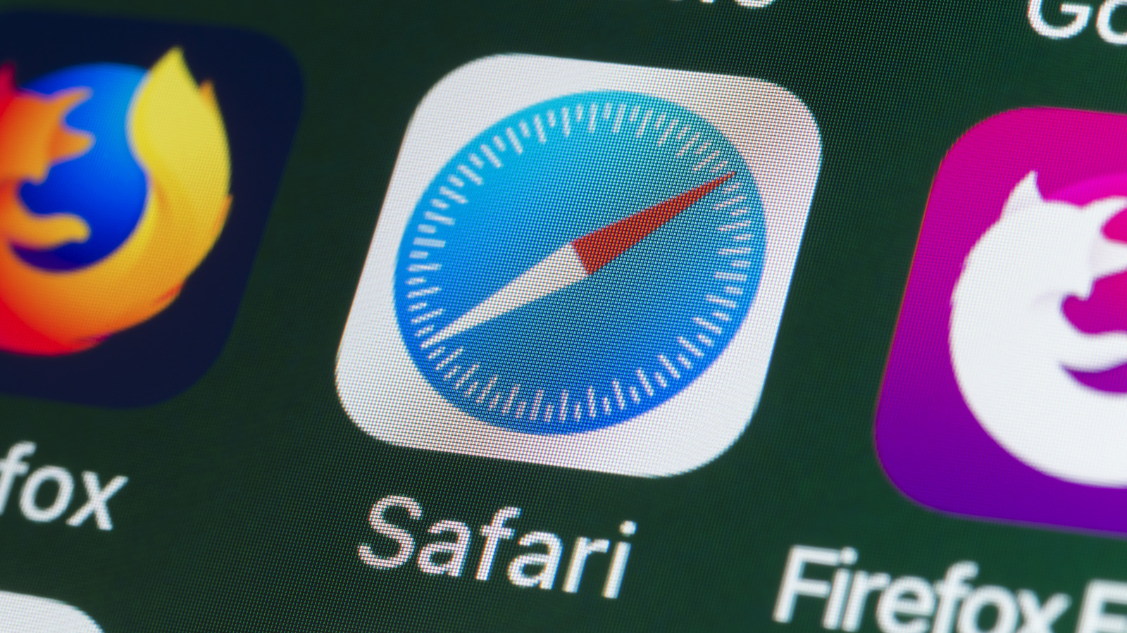 Apple’s Private Relay feature could reveal your IP address to websites and services – Engadget