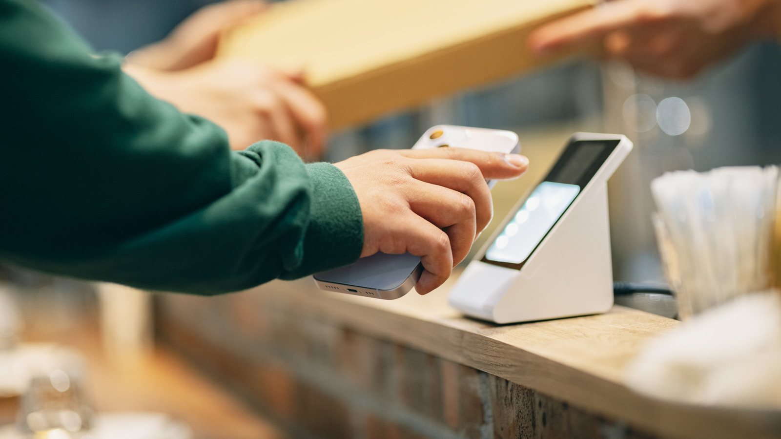 The pros and cons of using a digital wallet – Engadget