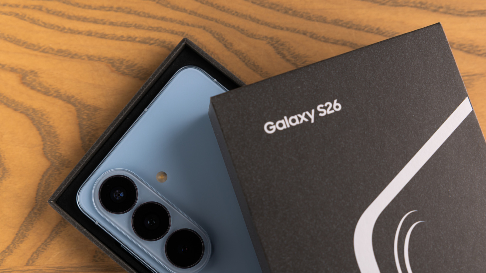 Galaxy S26 Vs S25: Which Is The Better Buy In 2026? – SlashGear
