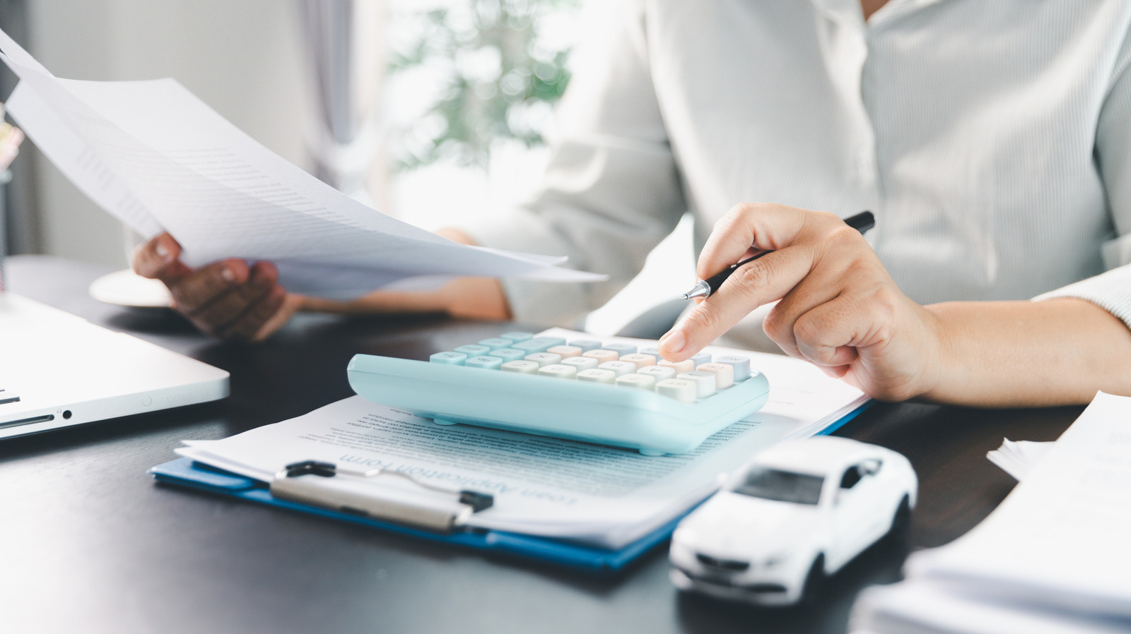 What Really Happens To Your Car Loan After You Die? – SlashGear