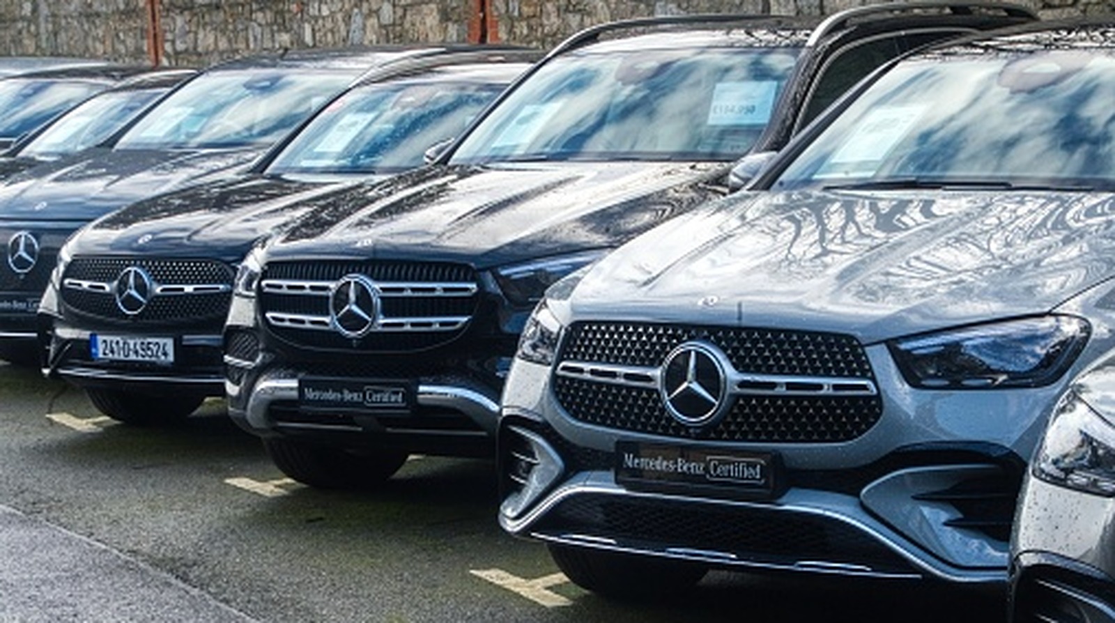Mercedes Is Bringing Back Buttons As Drivers Reject Touchscreen Takeover – SlashGear