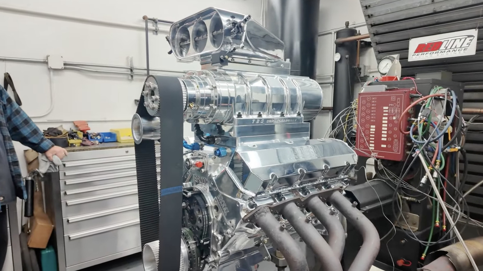 This 1,400 HP Supercharged Big Block Chevy Engine Wasn’t Built For A Car – SlashGear