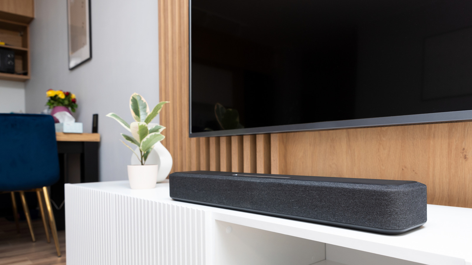 Why There’s Simply No Need To Match Your Soundbar Brand To Your Smart TV – SlashGear