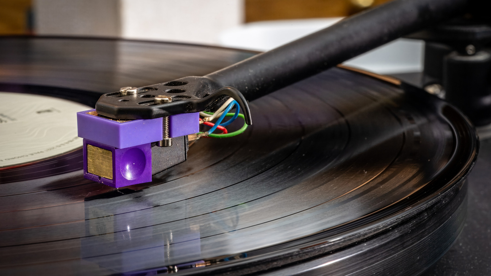 9 Gadgets And Accessories To Upgrade Your Turntable/Vinyl Experience – SlashGear
