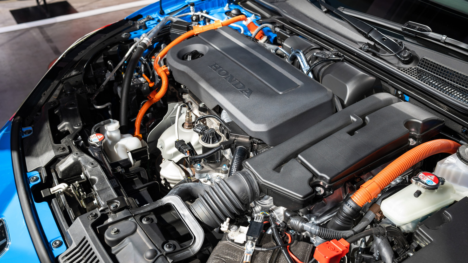 Why Do So Many Car Brands Have 2.0L Four-Cylinder Engines? – SlashGear
