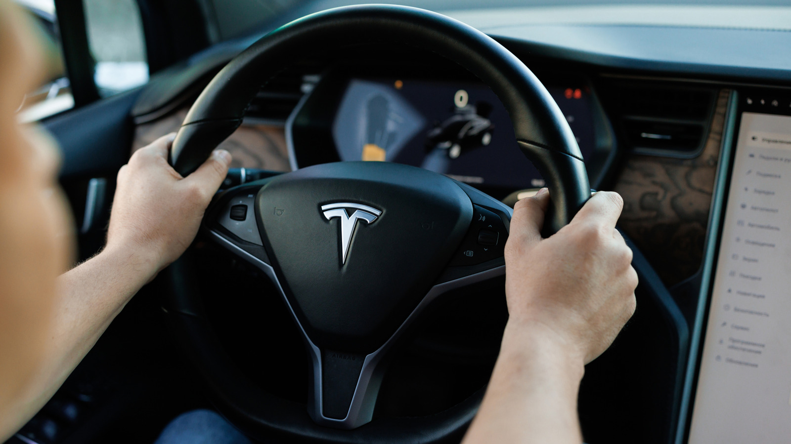 Man Gets Busted For Speeding. Then Blames It All On Tesla’s Self-Driving Feature – SlashGear
