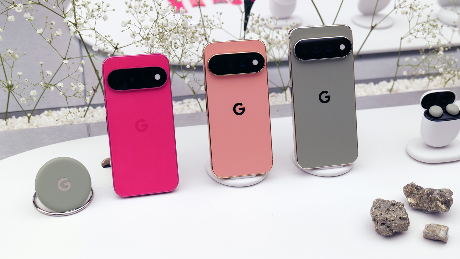 Pixel 11 vs Pixel 11 Pro: What do you get for the extra money? – Engadget