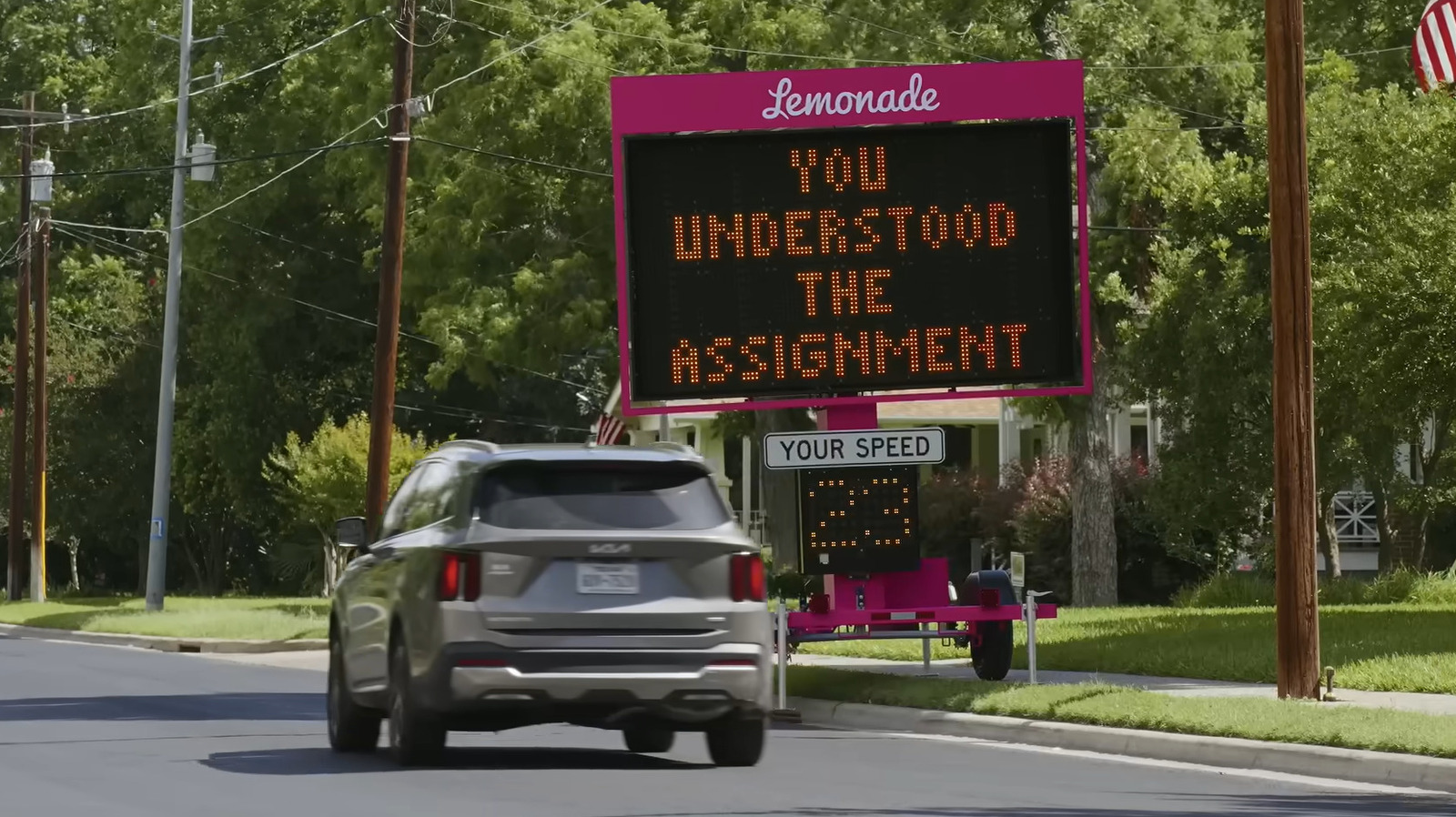 If You Actually Drive The Speed Limit (Or Lower) In Texas, This Sign Will Hype You Up – SlashGear