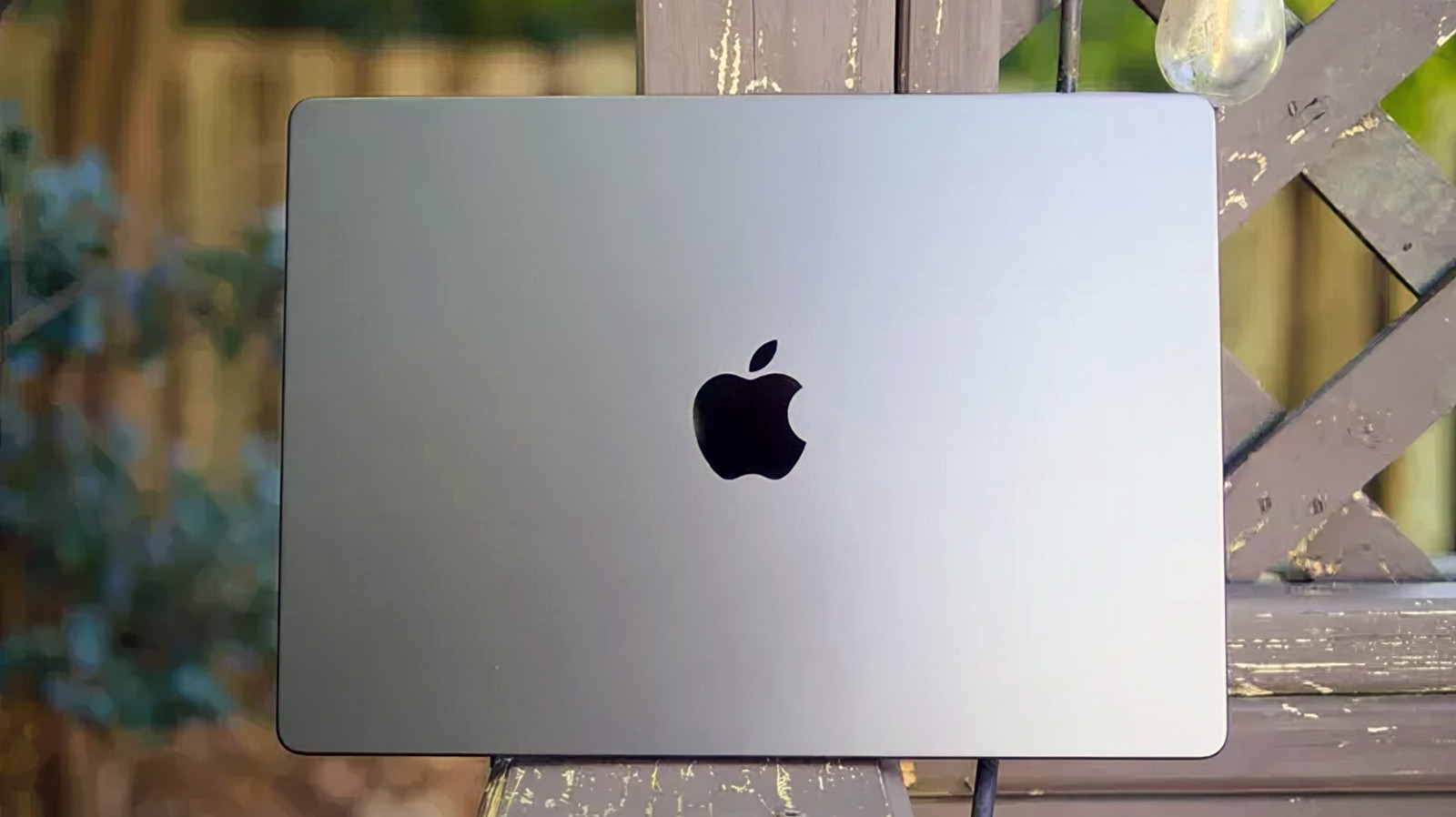 Get the best battery life for your MacBook by changing these settings – Engadget