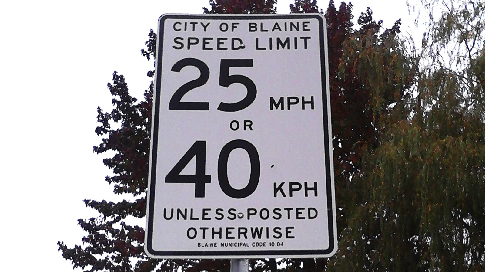 Why Do Some Speed Limit Signs In The US Use Kilometers As Well As Miles? – SlashGear
