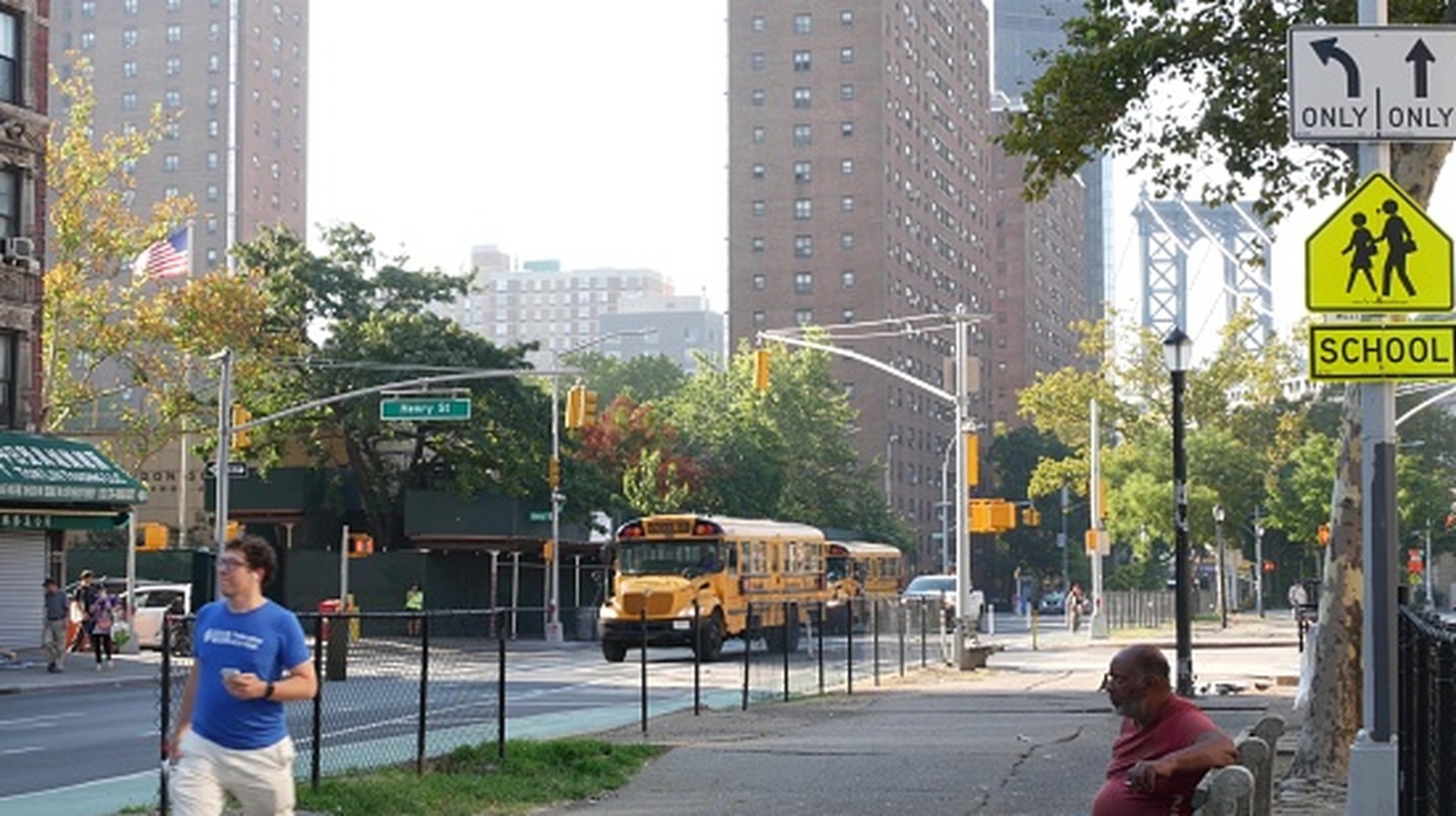 5 School Zone Safety Tips To Remember While Driving This Back-To-School Season – SlashGear