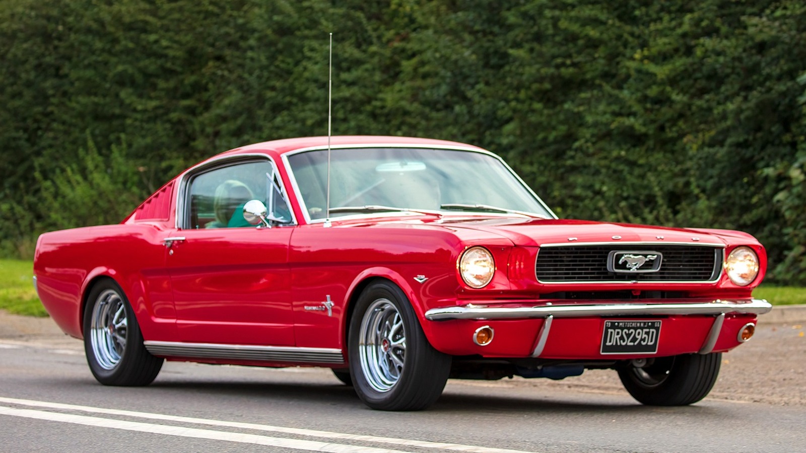 6 Classic Cars Boomers Loved That Younger Generations Don’t Understand – SlashGear
