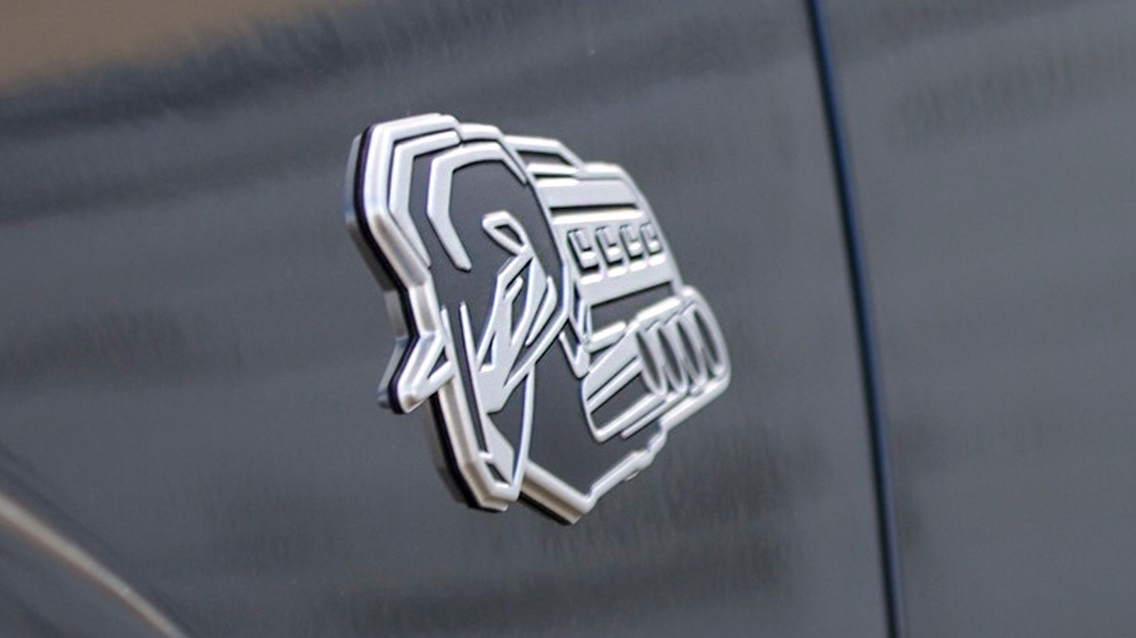 If You See This Engine-With-Horns V8 Badge On A Ram Truck, Here’s What It Means – SlashGear